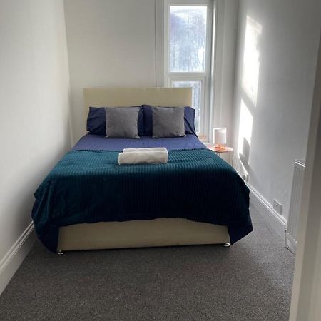 Room In Gloucester Road 4 Bristol Dış mekan fotoğraf